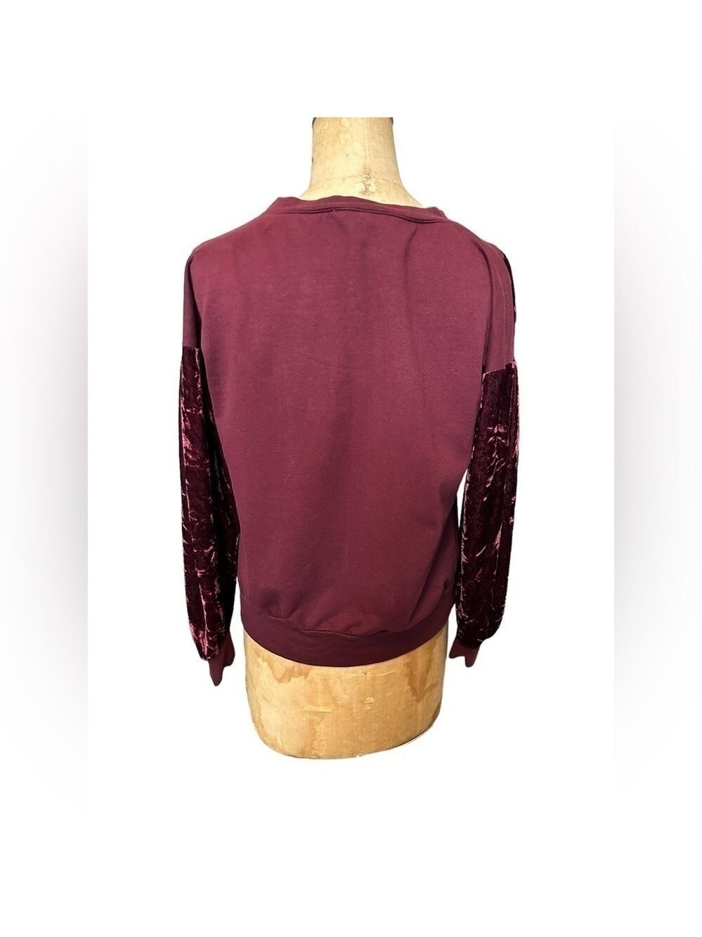 William Rast maroon Hannah sweatshirt with velvet detail size small - Picture 2 of 7